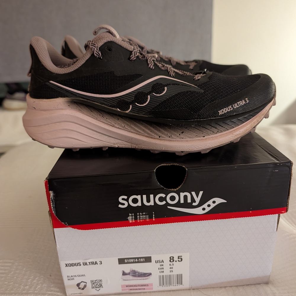 Saucony Xodus Ultra 3 Black and Tan Running Shoes